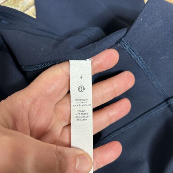 Lululemon Cropped Leggings Invigorate Navy Color Hip Pockets Size 4 - Picture 7 of 7